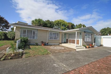 Photo of property in 3 Tawake Place, Waitara, 4320