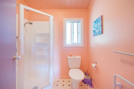 Photo of property in 2 Dalrymple Place, Marton, 4710