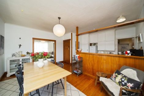 Photo of property in 20 Cameron Street, New Plymouth, 4310