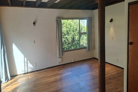 Photo of property in 2/21 Malters Place, Browns Bay, Auckland, 0630