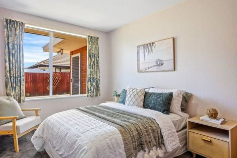 Photo of property in 2/98 Buchanans Road, Hei Hei, Christchurch, 8042