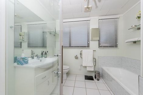 Photo of property in 30 Caribbean Drive, Unsworth Heights, Auckland, 0632