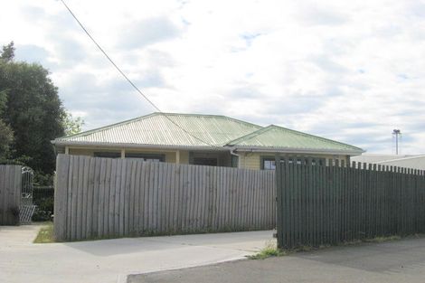 Photo of property in 60 Main North Road, Woodend, 7610