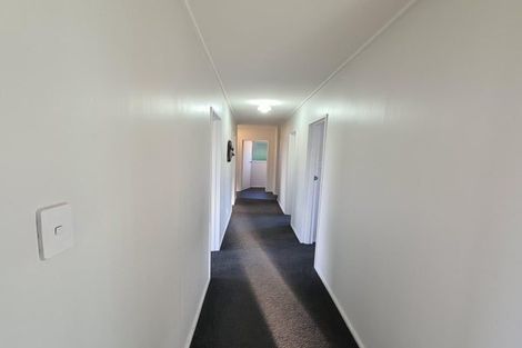 Photo of property in 48 Baylands Drive, Newlands, Wellington, 6037