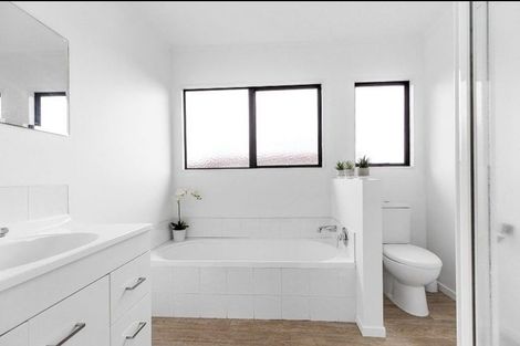 Photo of property in 34a Osprey Drive, Welcome Bay, Tauranga, 3112