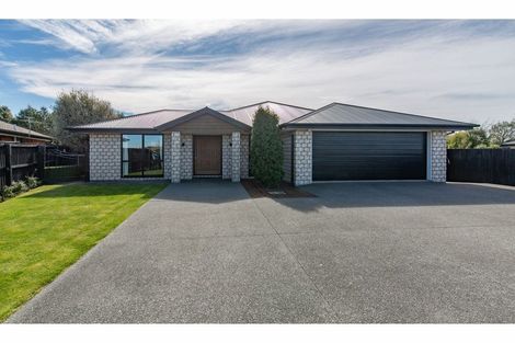 Photo of property in 42 Acacia Avenue, Rangiora, 7400