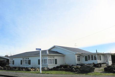 Photo of property in 70 Grange Street, Winton, 9720