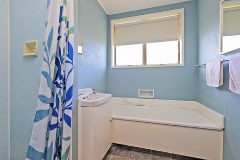 Photo of property in 2/112 Mcleod Street, Camberley, Hastings, 4120