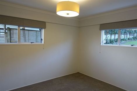 Photo of property in 1/1 Kaihu Street, Northcote, Auckland, 0627