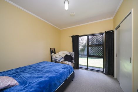 Photo of property in 24 Heathcote Place, Fitzherbert, Palmerston North, 4410