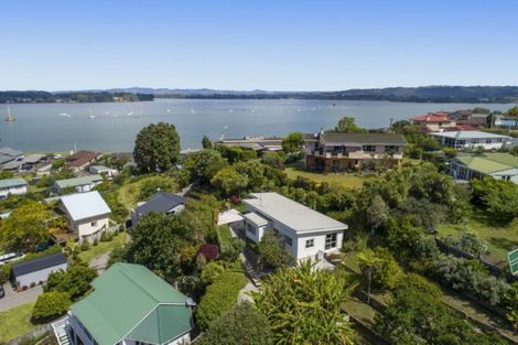 Photo of property in 19a Omokoroa Road, Omokoroa, 3114