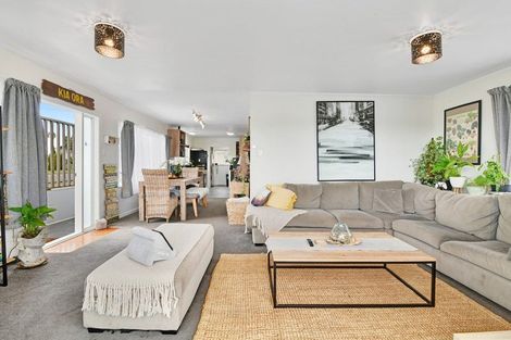 Photo of property in 202 Hibiscus Coast Highway, Red Beach, 0932