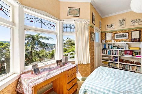 Photo of property in 11 Waiteata Road, Kelburn, Wellington, 6012