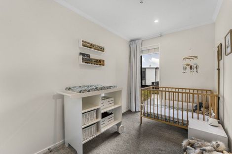 Photo of property in 10 Walter Merton Road, Hobsonville, Auckland, 0616