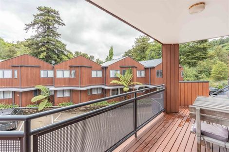 Photo of property in 22/3 The Avenue, Albany, Auckland, 0632