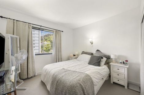 Photo of property in Mansfield Towers, 1 Grant Road, Thorndon, Wellington, 6011