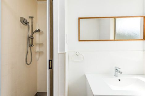 Photo of property in 24 Dalesford Street, Silverdale, Hamilton, 3216