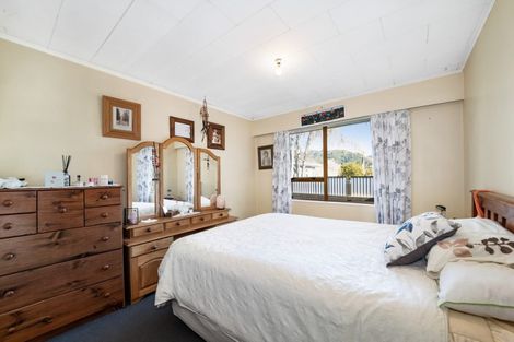 Photo of property in 131 Waikawa Road, Picton, 7220