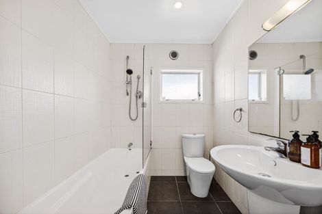 Photo of property in 20 Peter Terrace, Castor Bay, Auckland, 0620