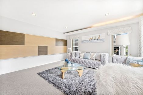 Photo of property in 7 Lucca Crescent, Flat Bush, Auckland, 2019