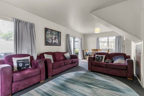 Photo of property in 99 Kemp Road, Massey, Auckland, 0614