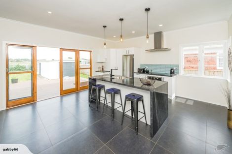 Photo of property in 141 Grey Street, Springvale, Whanganui, 4501