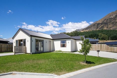 Photo of property in 11 Silver Street, Lower Shotover, Queenstown, 9304