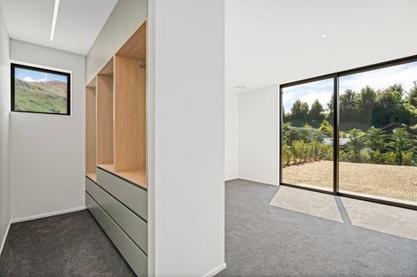 Photo of property in 44 Stackbrae Avenue, Wanaka, 9305