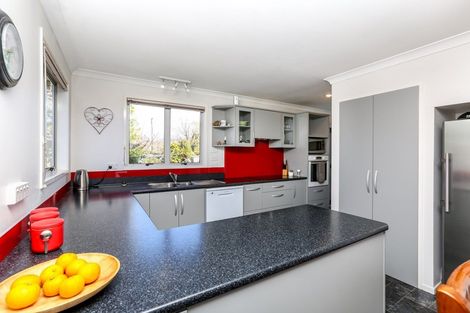 Photo of property in 17 Kowhai Street, Inglewood, 4330