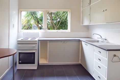 Photo of property in 2/7 Bridge Street, Melling, Lower Hutt, 5010