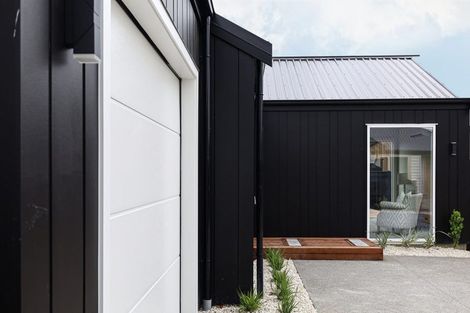 Photo of property in 14 Samuel Place, Terrace End, Palmerston North, 4410