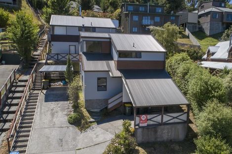 Photo of property in 9a Dart Place, Fernhill, Queenstown, 9300