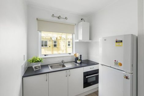 Photo of property in 11/288 College Street, West End, Palmerston North, 4410