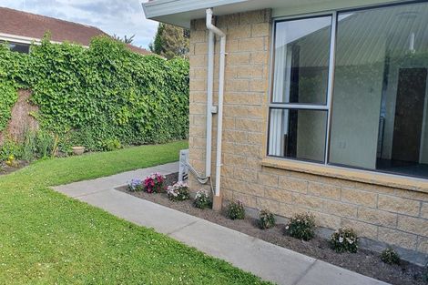 Photo of property in 2/36 Chipping Lane, Redwood, Christchurch, 8051