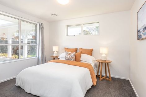 Photo of property in 27 Resolution Place, Bryndwr, Christchurch, 8053