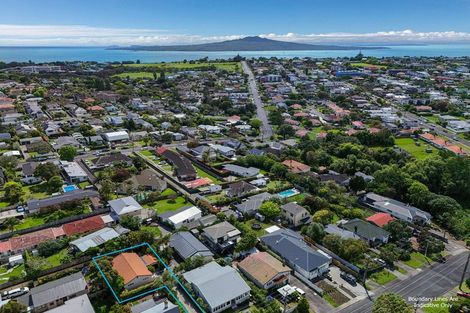 Photo of property in 2/2 Evan Street, Belmont, Auckland, 0622