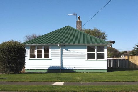 Photo of property in 5 Holland Crescent, Bulls, 4818