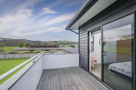 Photo of property in 25 Pacific Place, Whitianga, 3510