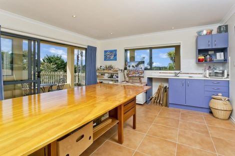 Photo of property in 1a Lake Road, Northcote, Auckland, 0627