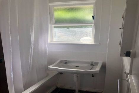 Photo of property in 24 Victory Avenue, Karori, Wellington, 6012