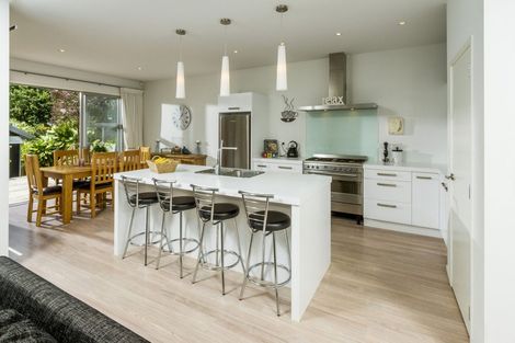 Photo of property in 8 Sealy Road, Torbay, Auckland, 0630