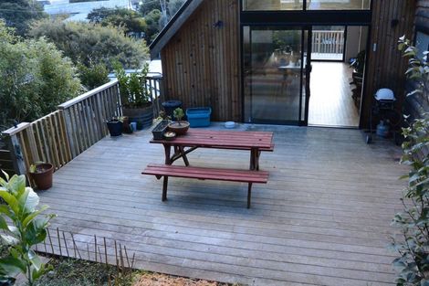 Photo of property in 325a Muritai Road, Eastbourne, Lower Hutt, 5013