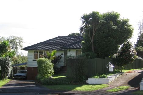 Photo of property in 9 Springbank Lane, Te Atatu Peninsula, Auckland, 0610
