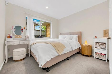 Photo of property in 1 Stornaway Drive, Flat Bush, Auckland, 2016