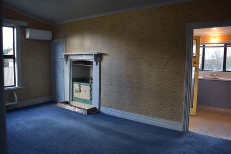 Photo of property in 35 Wyndham Street, Carterton, 5713