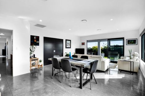 Photo of property in 4 Cessna Lane, Glen Avon, New Plymouth, 4312