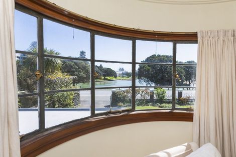 Photo of property in 75 Esplanade, Kaiti, Gisborne, 4010