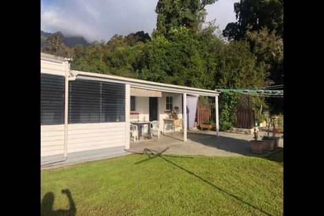 Photo of property in 7 Main Road, Fox Glacier, 7886