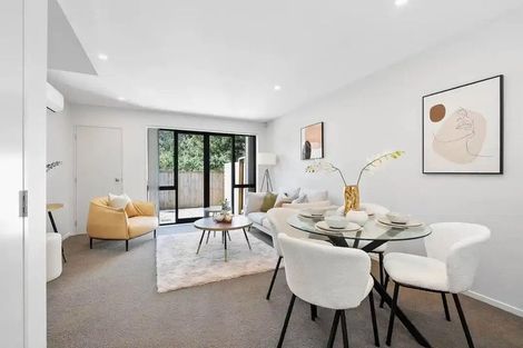 Photo of property in 60d Seymour Road, Sunnyvale, Auckland, 0612