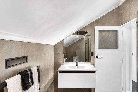 Photo of property in 16a Everest Avenue, Havelock North, 4130